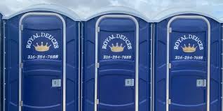 Best Portable Restroom Removal and Pickup  in Cambridge, IL